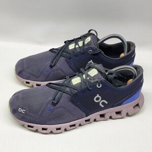 On Cloud X 3 Women’s Running Shoes Sneakers Size 10 purple The shoes have some d